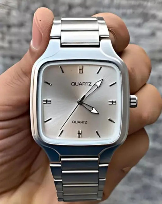 Stylish analog watch for men and boys in chain