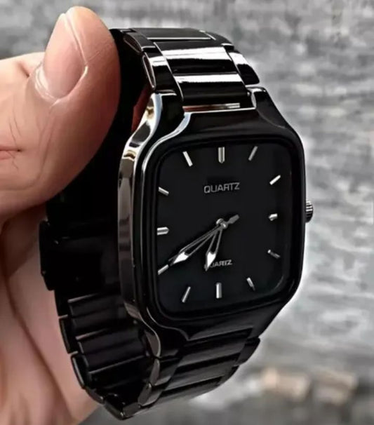 Stylish analog watch for men and boys in chain